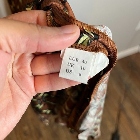 Issa London silk patterned V-Neck wrap dress - Picture 4 of 7